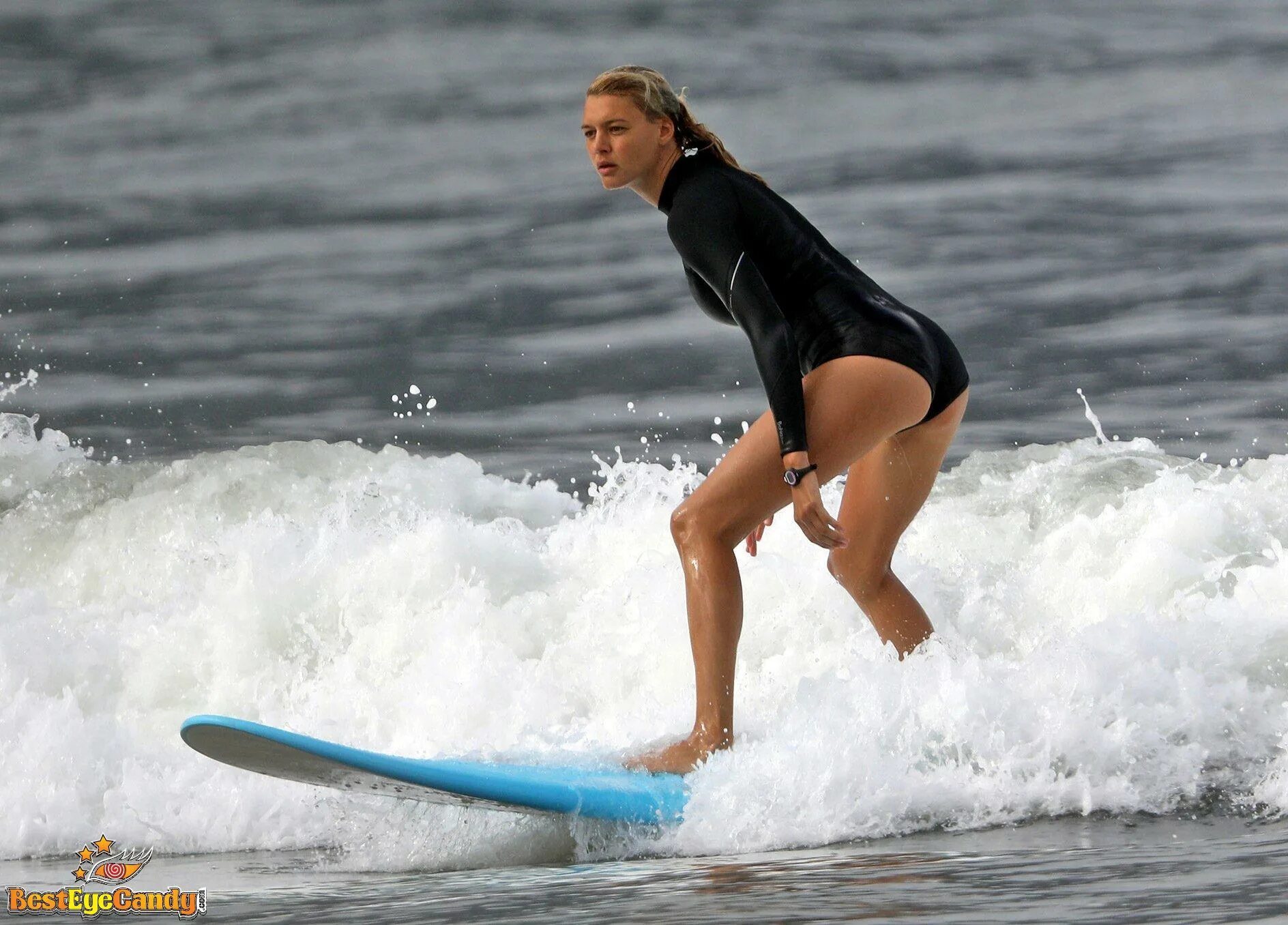 Kelly Rohrbach underwear in Kumamoto