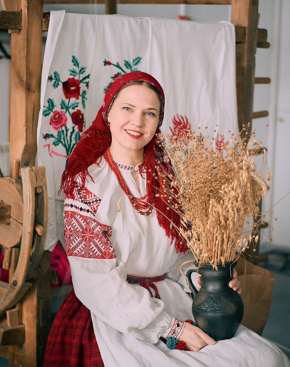 Women in Slavic costumes in Kumamoto