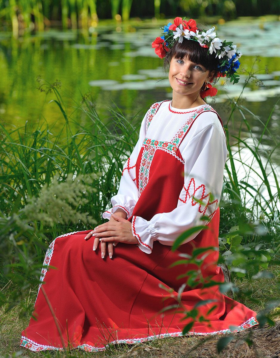 Beautiful girl Girls in Slavic costumes in Kumamoto